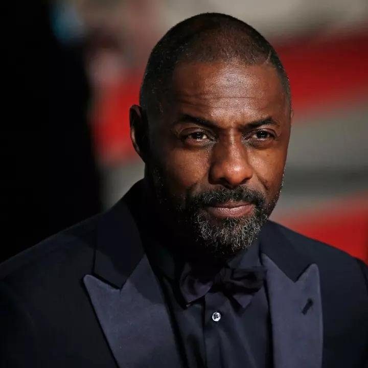 Idris Elba — η ώριμη, χαρισματική αυτοπεποίθηση